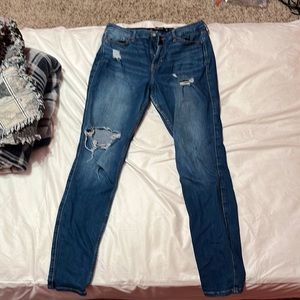 Hollister jeans